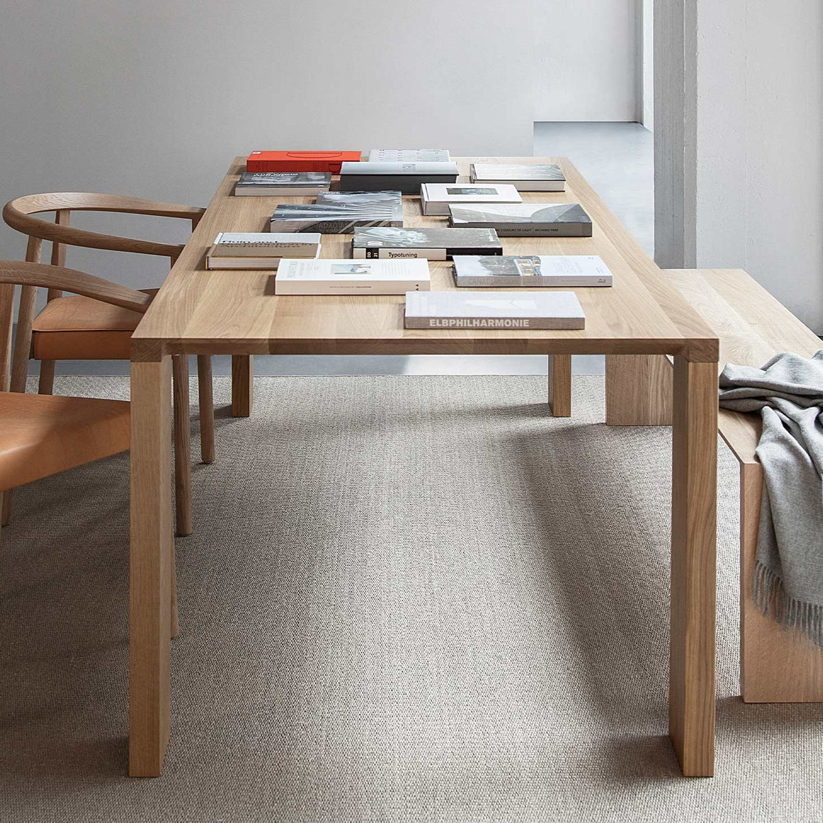 Radii Table Dining Table Bensen   