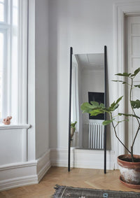 Georg Mirror Demo FRITZ HANSEN   