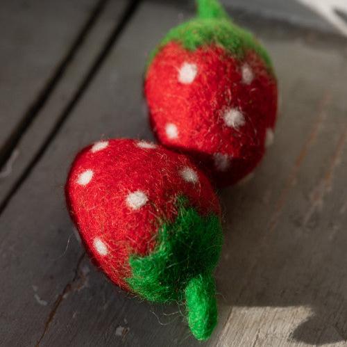 Felted Strawberry Decor Muskhane   